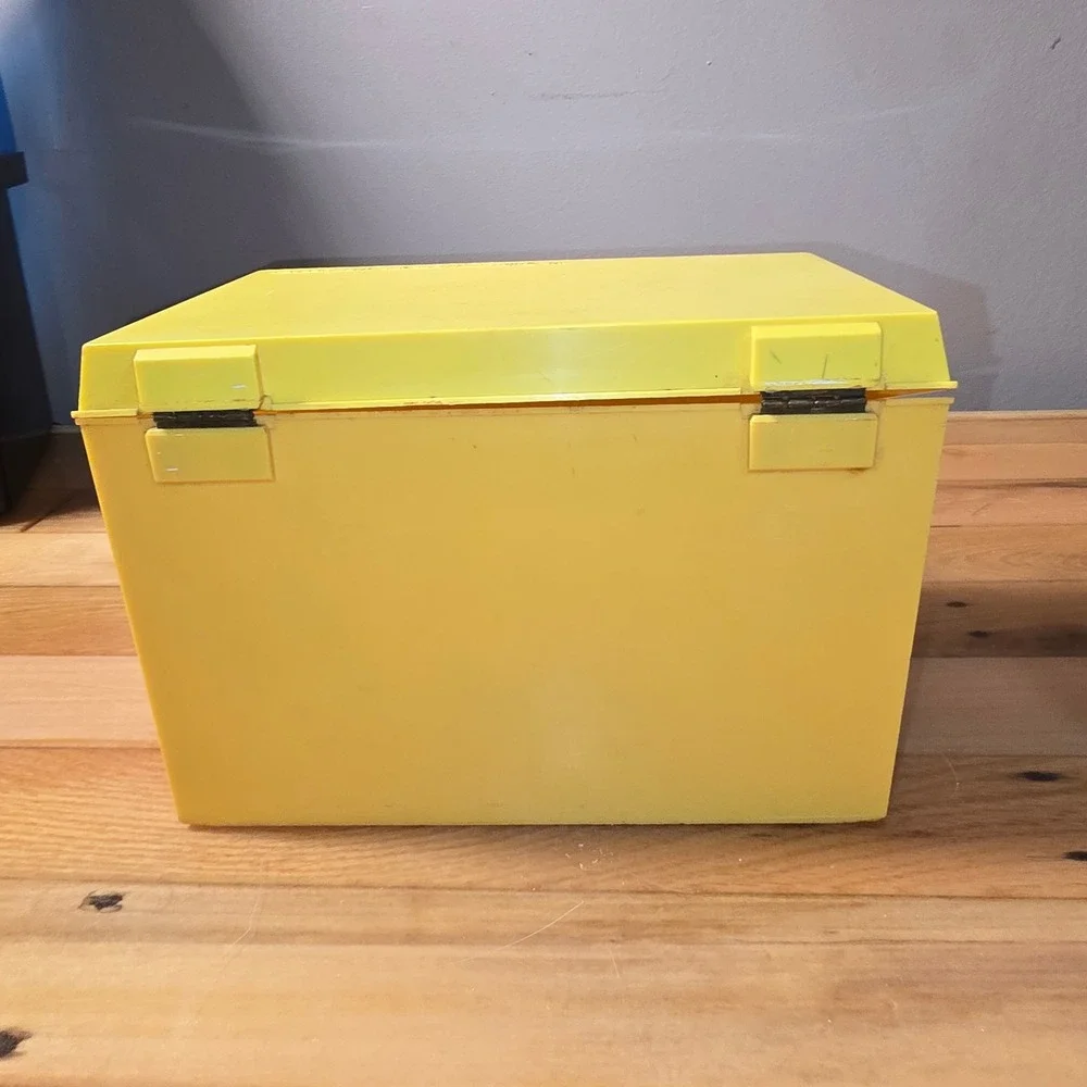 Vintage Betty Crocker Recipe Card Library 1970s Yellow Plastic Box Made in USA